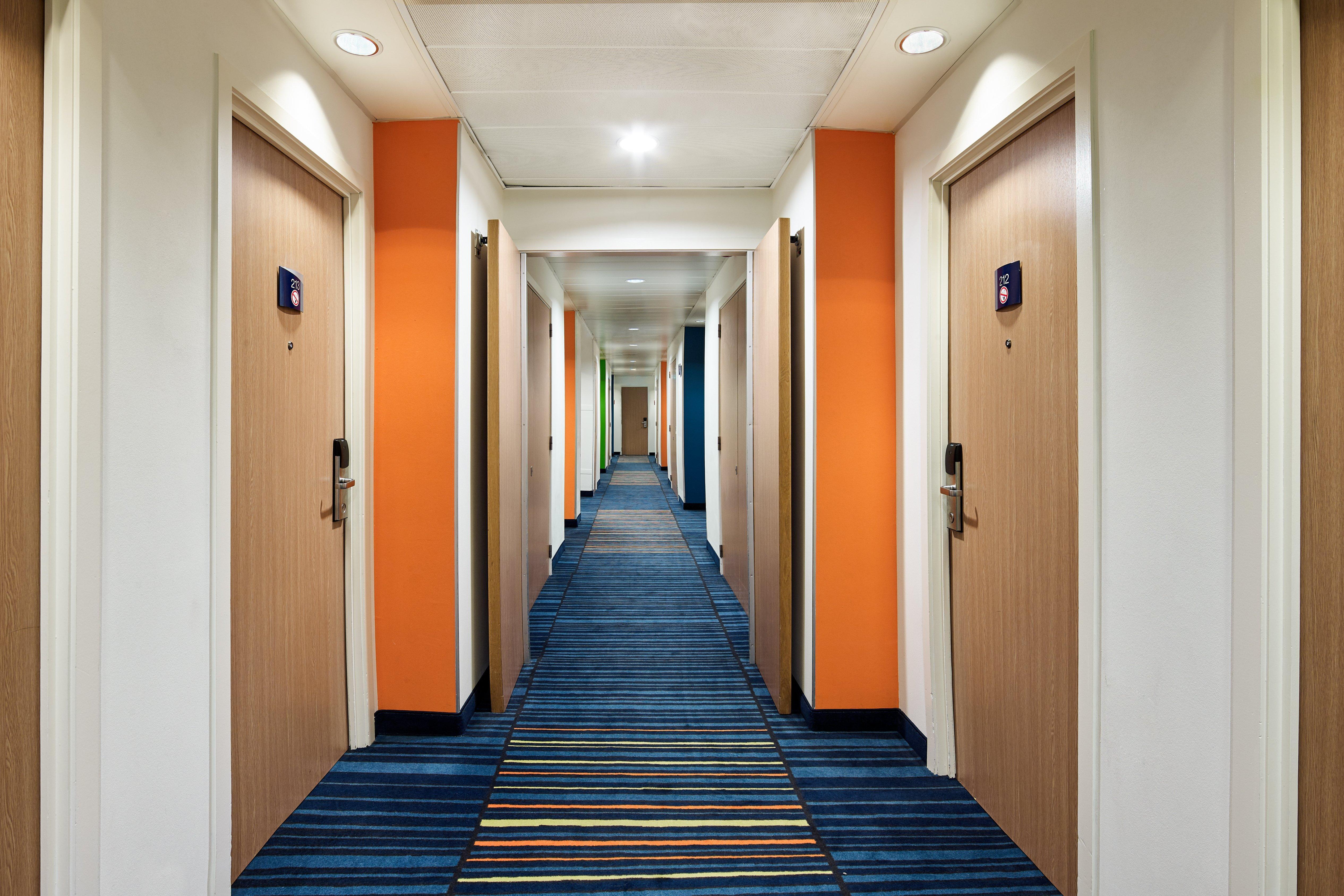 Holiday Inn Express Hasselt By Ihg Екстер'єр фото
