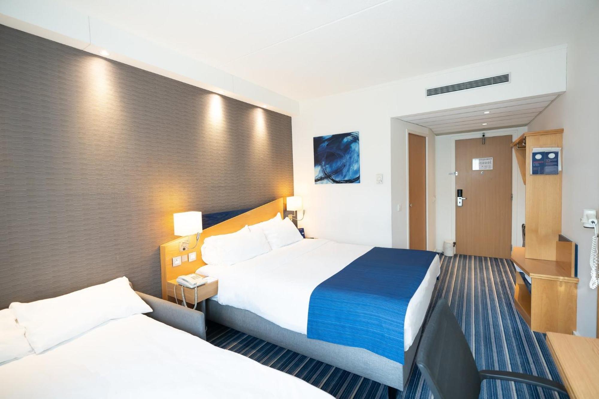 Holiday Inn Express Hasselt, An Ihg Hotel Екстер'єр фото