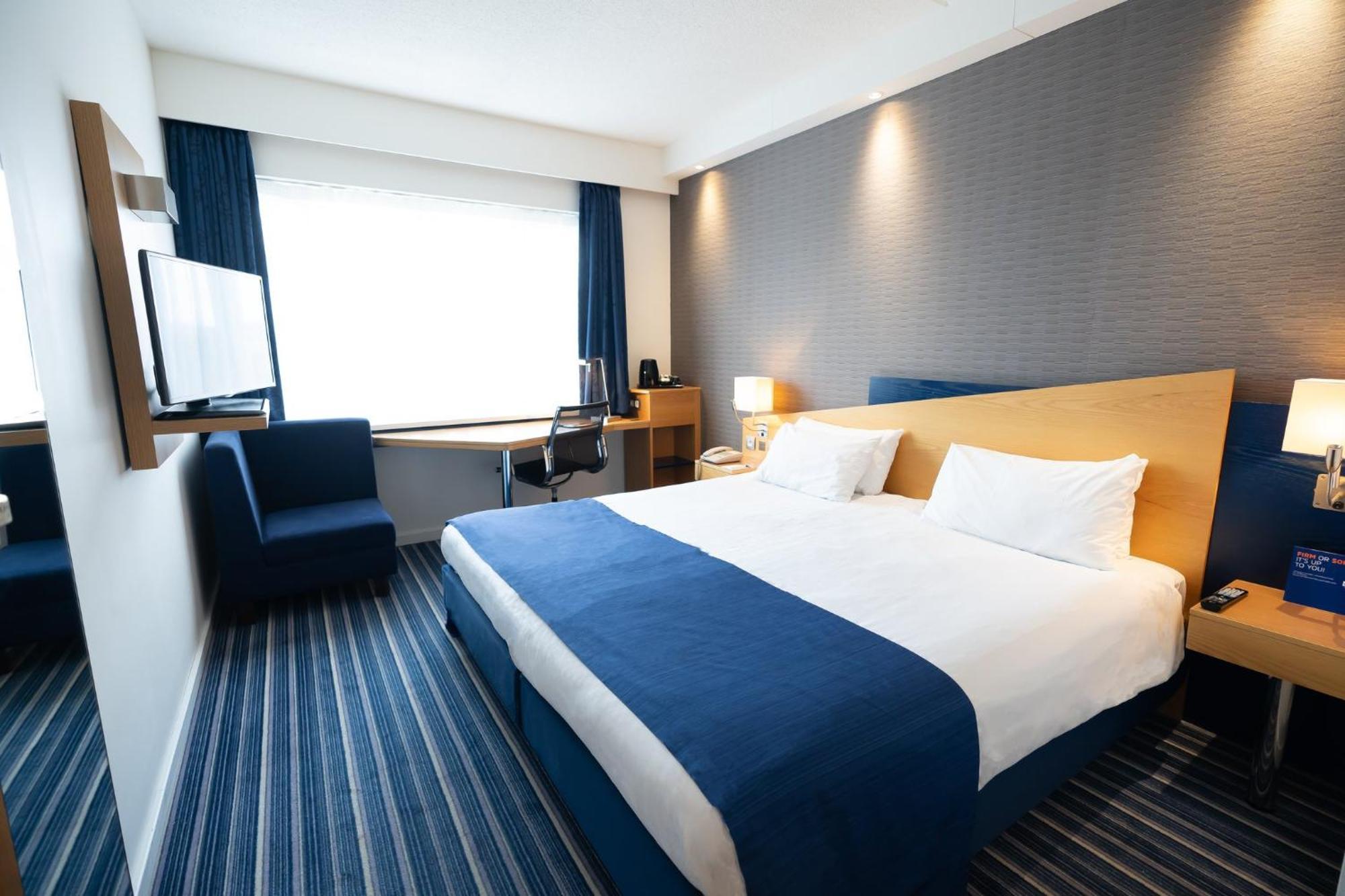 Holiday Inn Express Hasselt By Ihg Екстер'єр фото