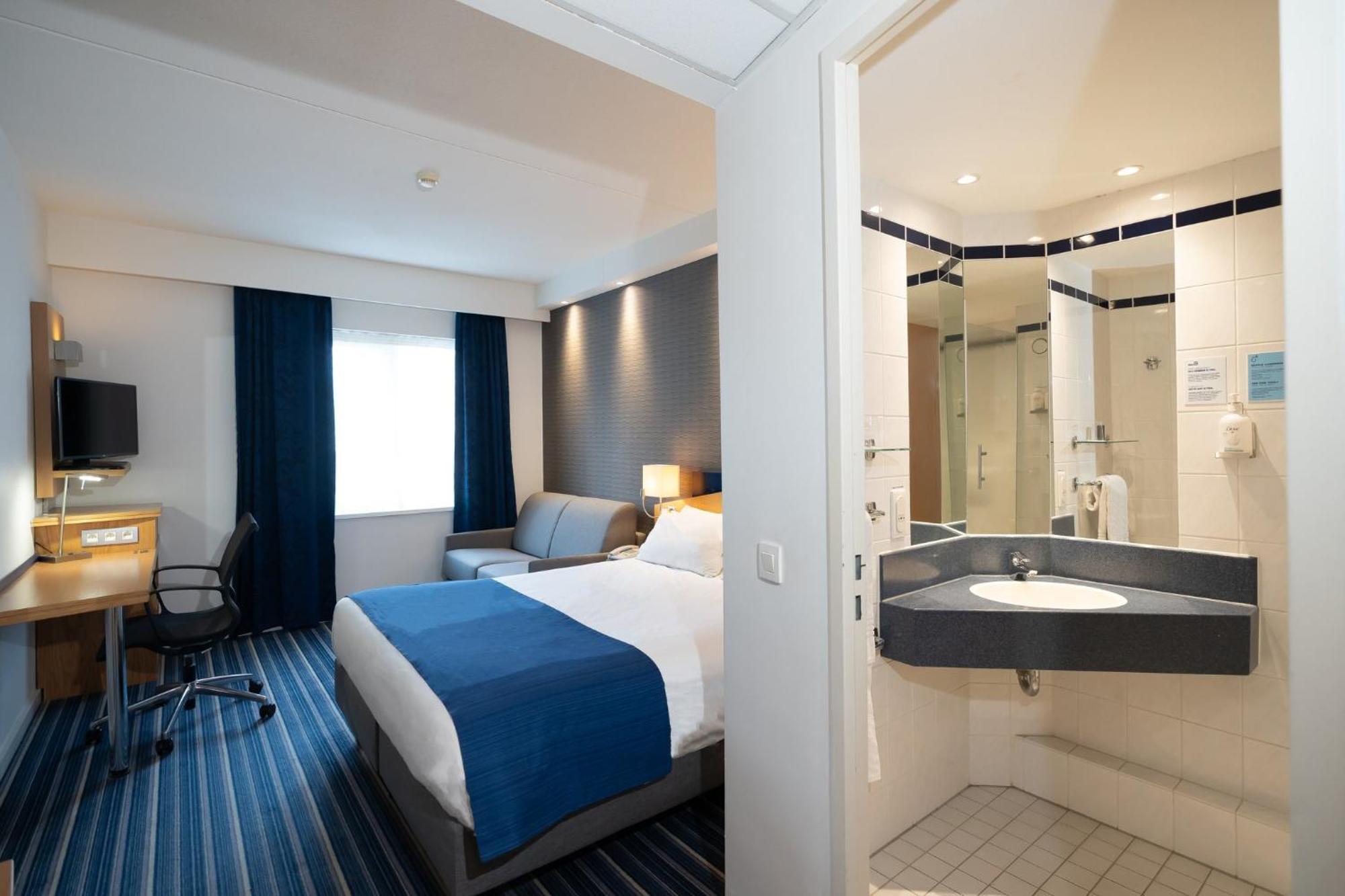 Holiday Inn Express Hasselt, An Ihg Hotel Екстер'єр фото